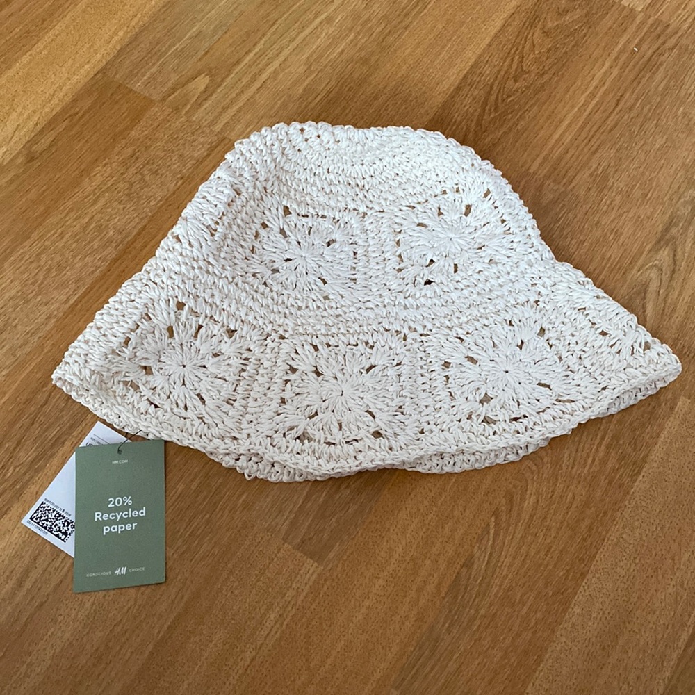 NWT H&M crochet straw hat (L)